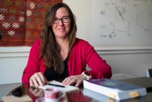 UVA Economist Receives Prestigious Ross Prize