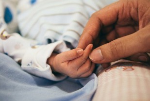 Study Shows Antibiotic Reduces Mothers' Risk of Death During, After Childbirth