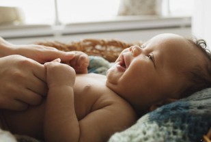 Tiniest of Moments Proves Key for Baby's Healthy Brain