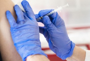 Q&A: Dr. Bill Petri Analyzes Restart of the Johnson & Johnson COVID-19 Vaccine