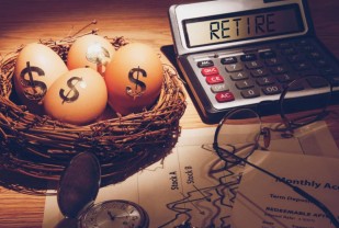 Economist's Award-Winning Research Probes the Financial Choices of Retirement
