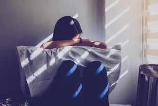 Study: Overbearing Parents Lead to Long-Term Struggles With Relationships, Education