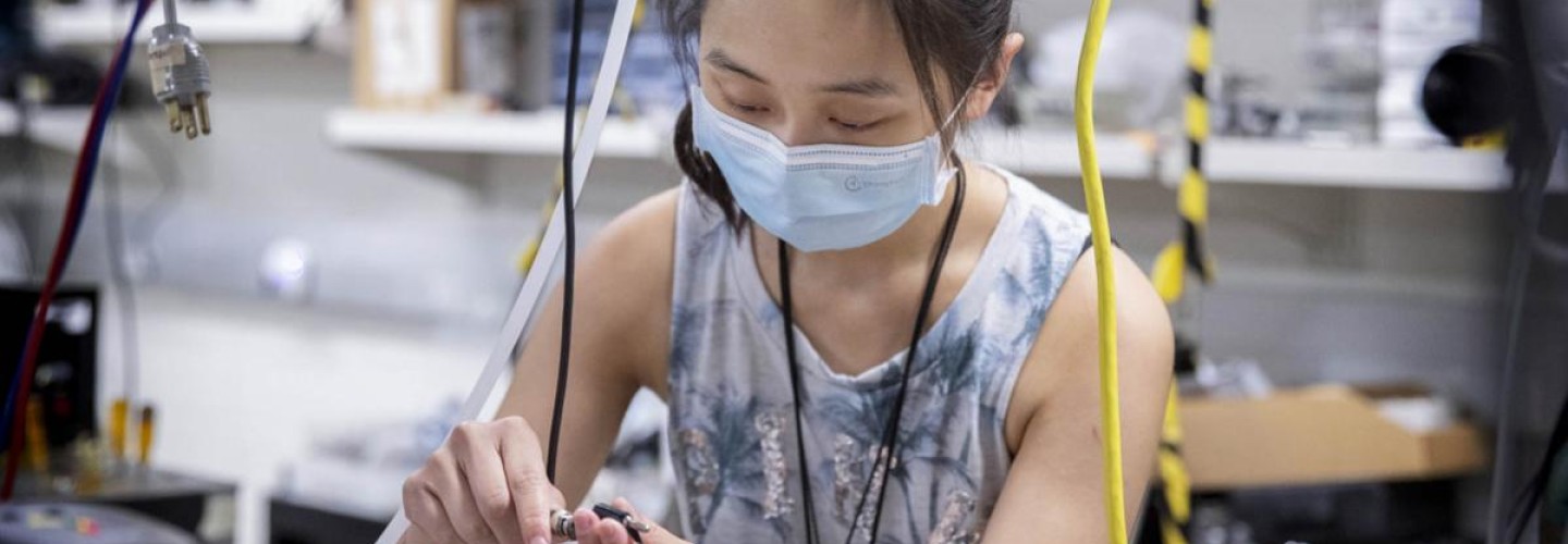 From 'Magical' Superfluid to Synthetic Biology, Students Excel in Nanotechnology