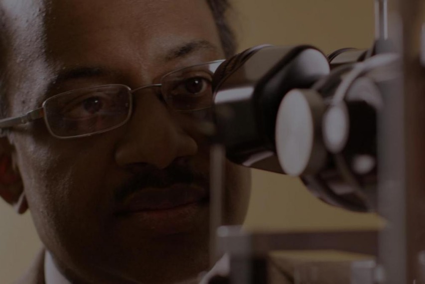 A surprising DNA discovery from scientists including UVA’s Dr. Jayakrishna Ambati points to a potential treatment for macular degeneration. 