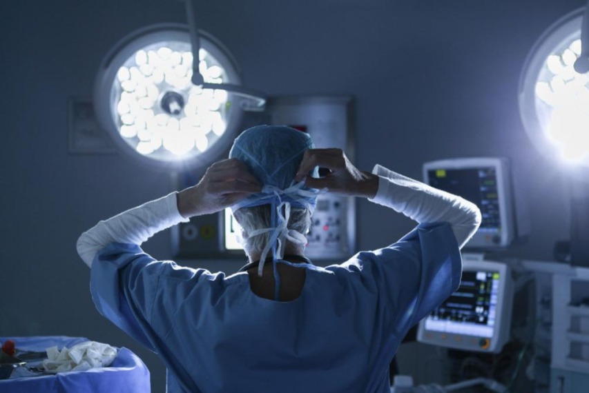 A UVA surgical oncologist found that although underrepresented, female surgeons are awarded disproportionate research support.